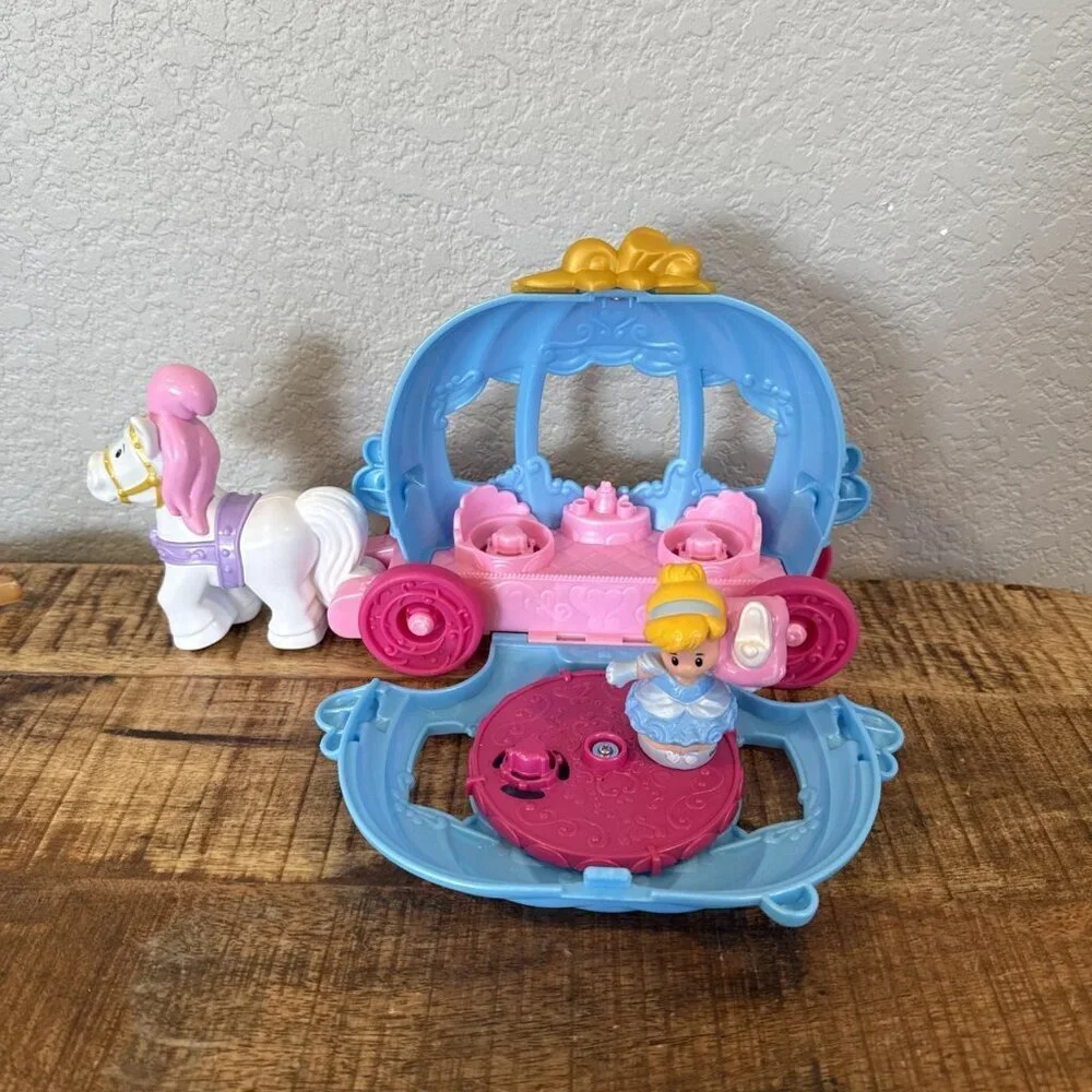 Fisher-Price Little People Toy Disney Princess Cinderella’s Dancing Carriage